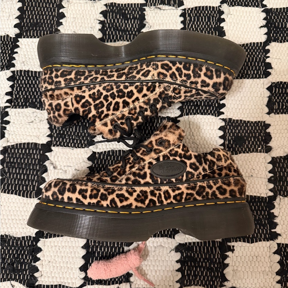 Dr Martens Women's Buzz 5-Eye Leopard Shoes